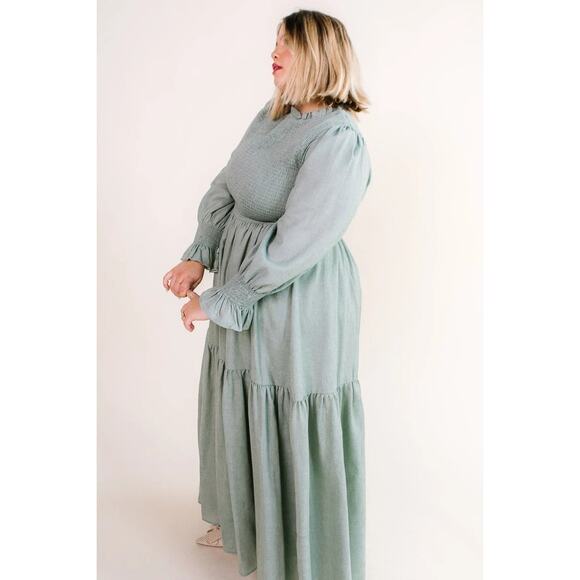 Ivy City Co. Leena Dress Sage Green Smocked Tiered Maxi Dress Size 4X Fairy Boho - Picture 8 of 8